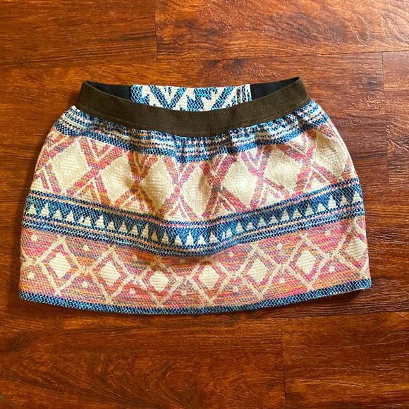 ☀️5/25☀️ Zara Girl’s Embroidered Woven Tribal Print Embroidered Skirt Size 5/6 - Picture 2 of 5
